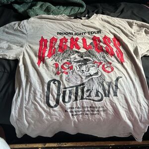 Charlotte Russe Reckless Outlaw Graphic T-Shirt - Gray and Red